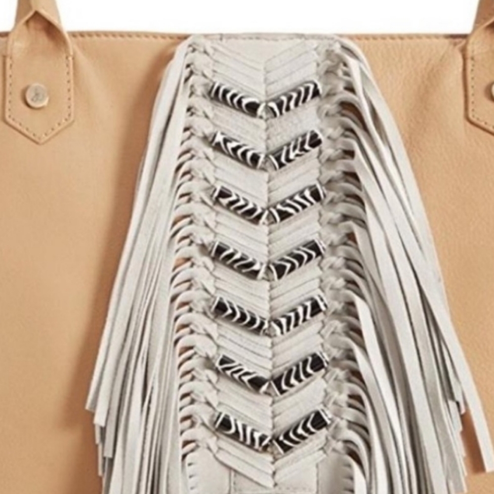 Sam Edelman hobo hippie fringe tote bag purse tan Used Pre Owned - Picture 4 of 5